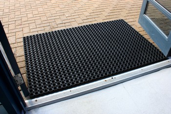 Octaguard Outdoor Non-Absorbent Mat